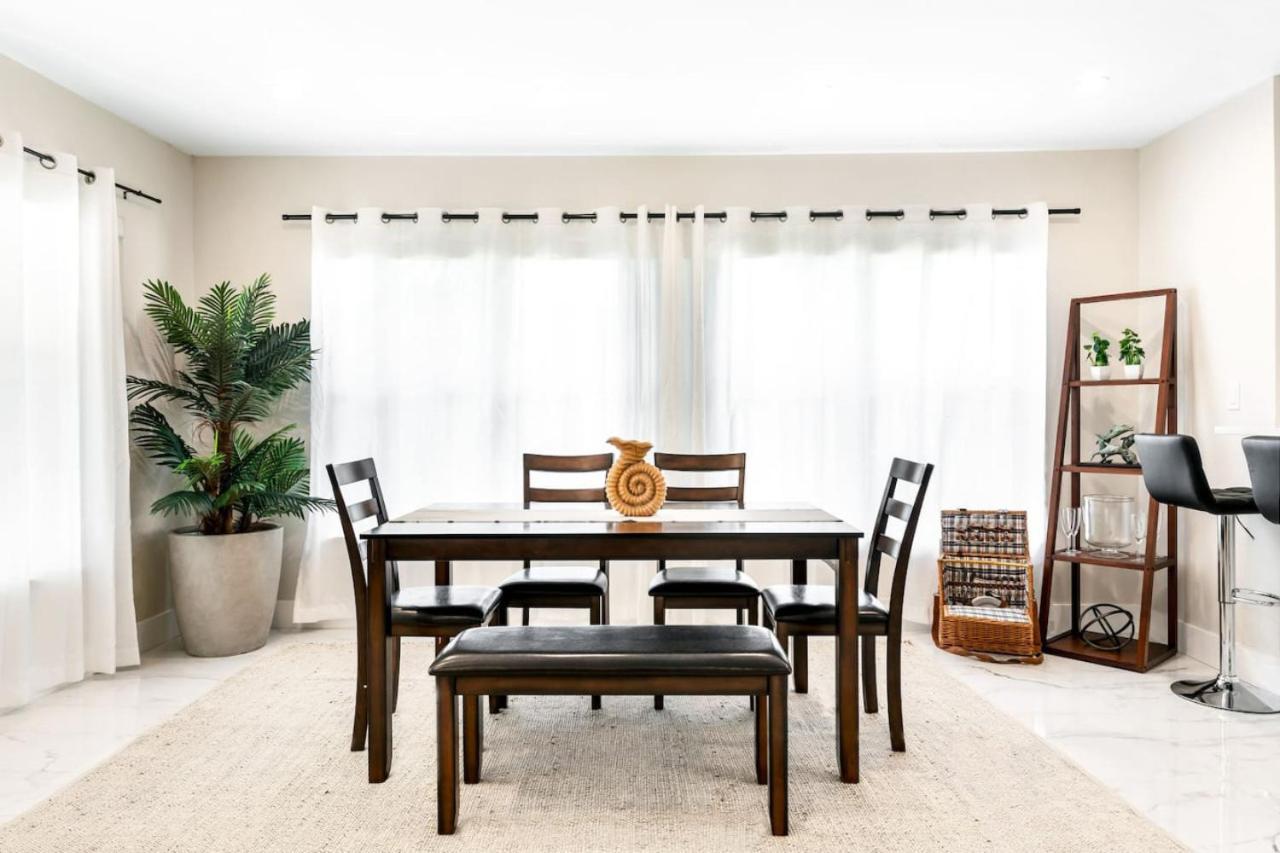 Modern Bungalow Near Wilton Drive I Pool Table Fort Lauderdale Dış mekan fotoğraf